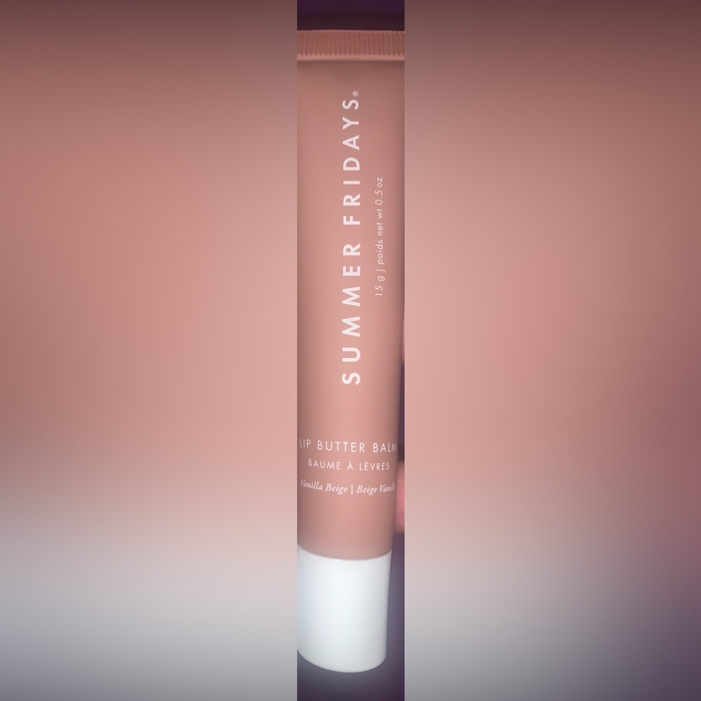 Summer Fridays lip balm in vanilla beige